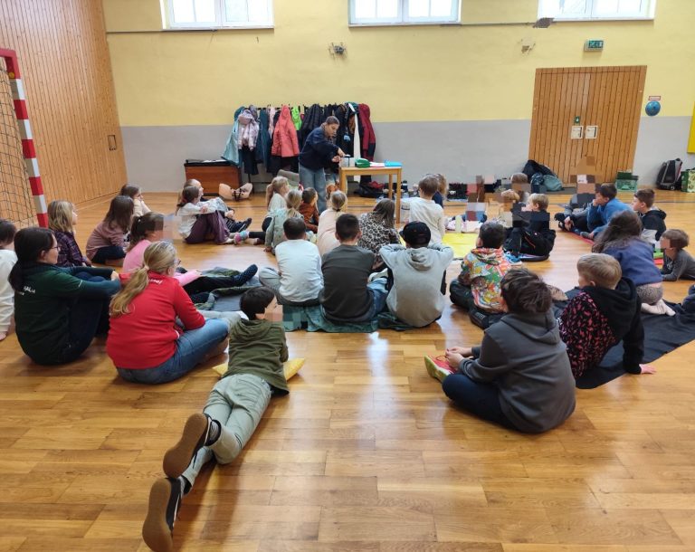 Erste Hilfe Kurs für Kinder im Störmitreff