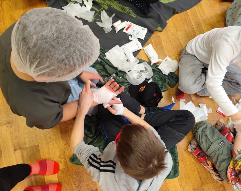 Erste Hilfe Kurs für Kinder im Störmitreff